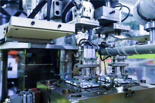 光电子器件制造与销售新格局 低调巨头崛起，成为华为关键合作伙伴